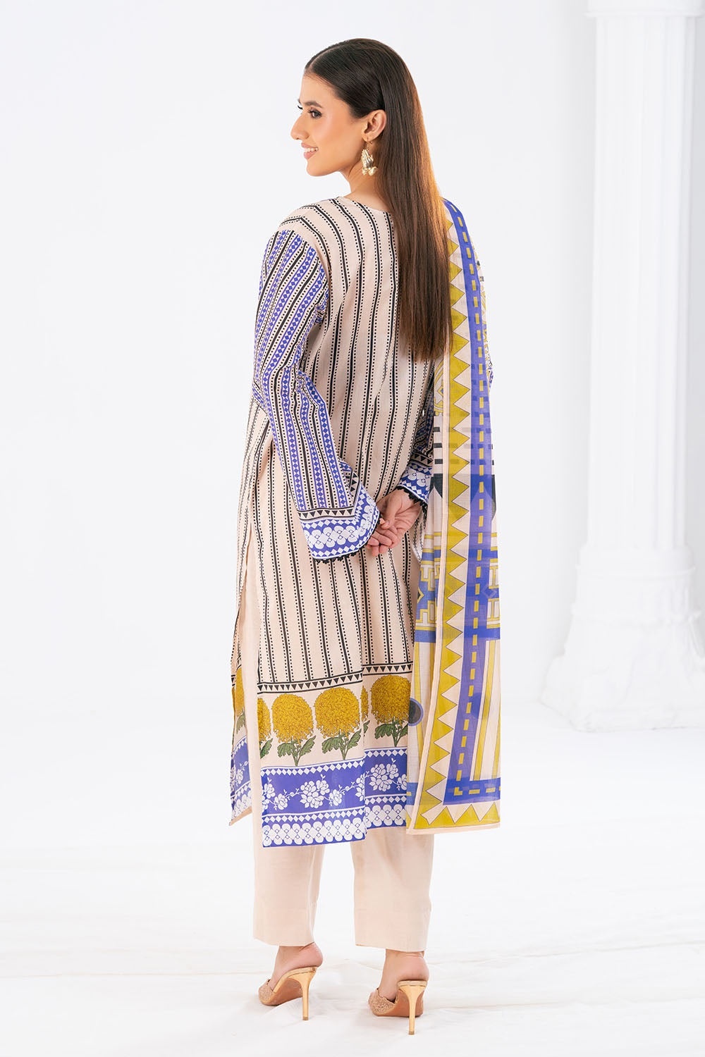 3 Piece Lawn Printed UnStitched Suit