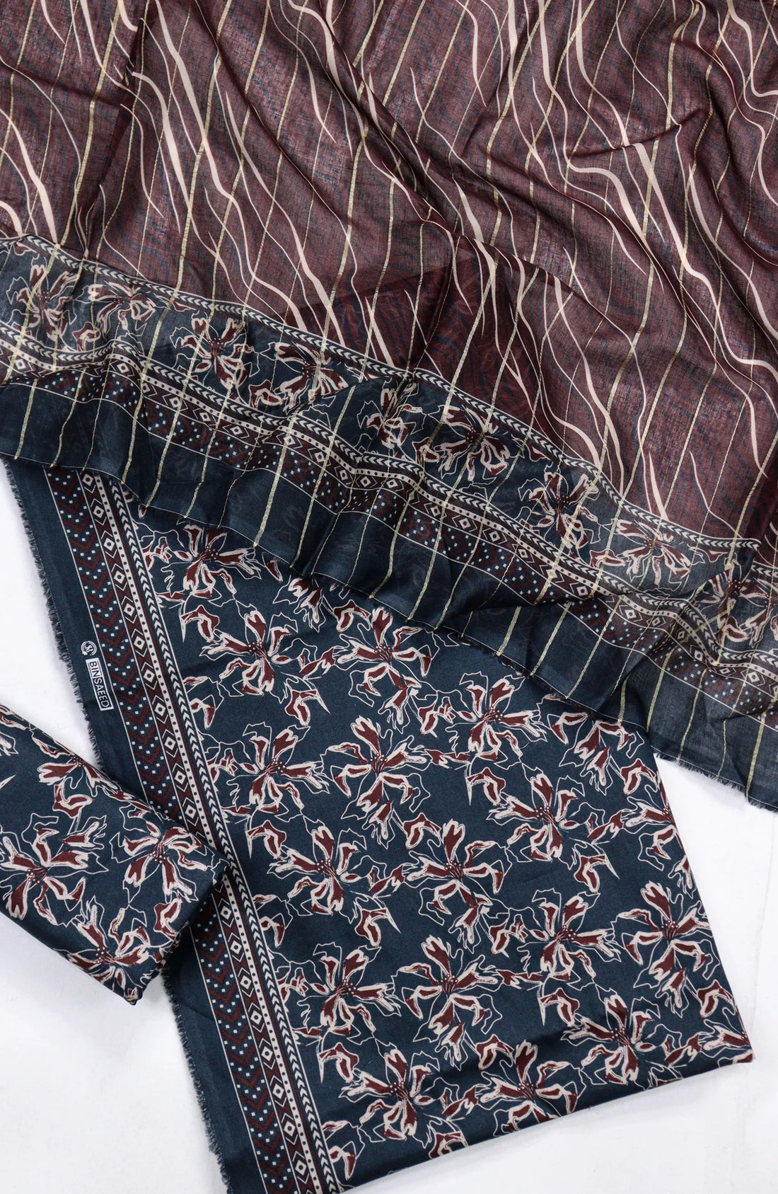 Printed Lawn Unstitched 3 Piece Suit