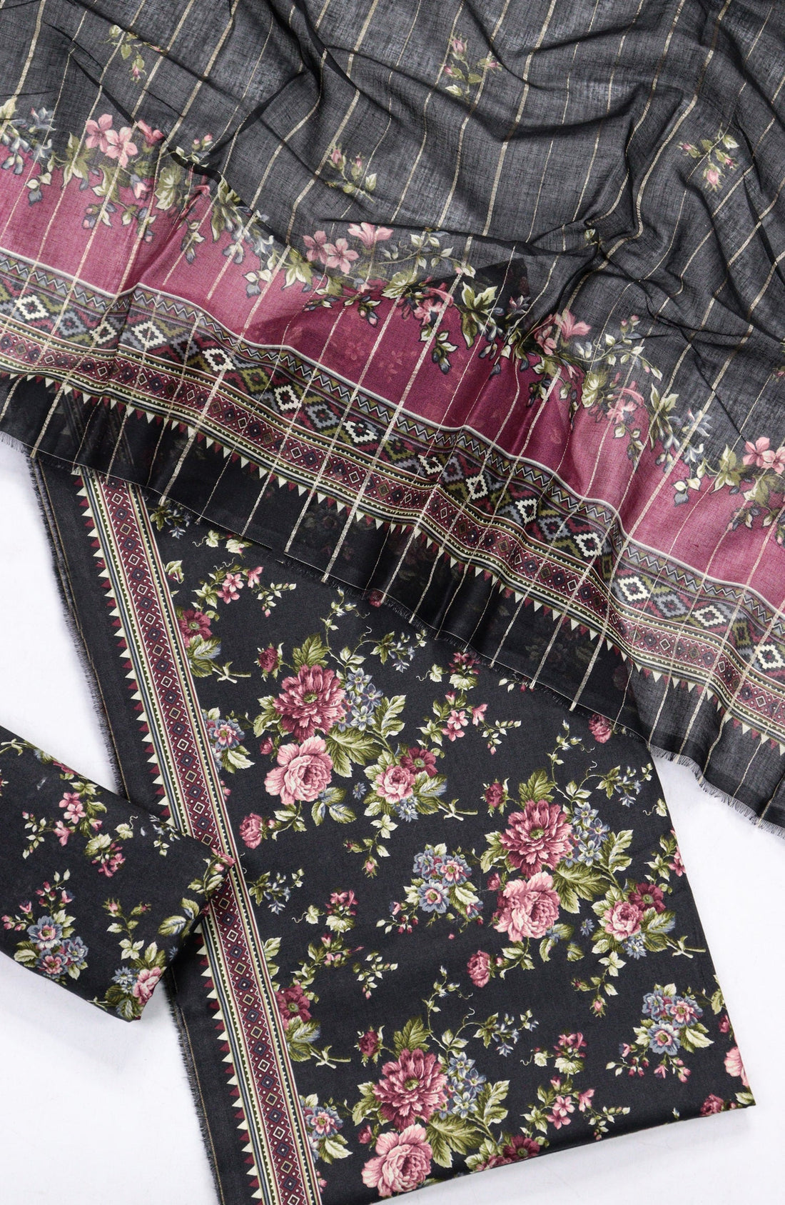 Printed Lawn Unstitched 3 Piece Suit