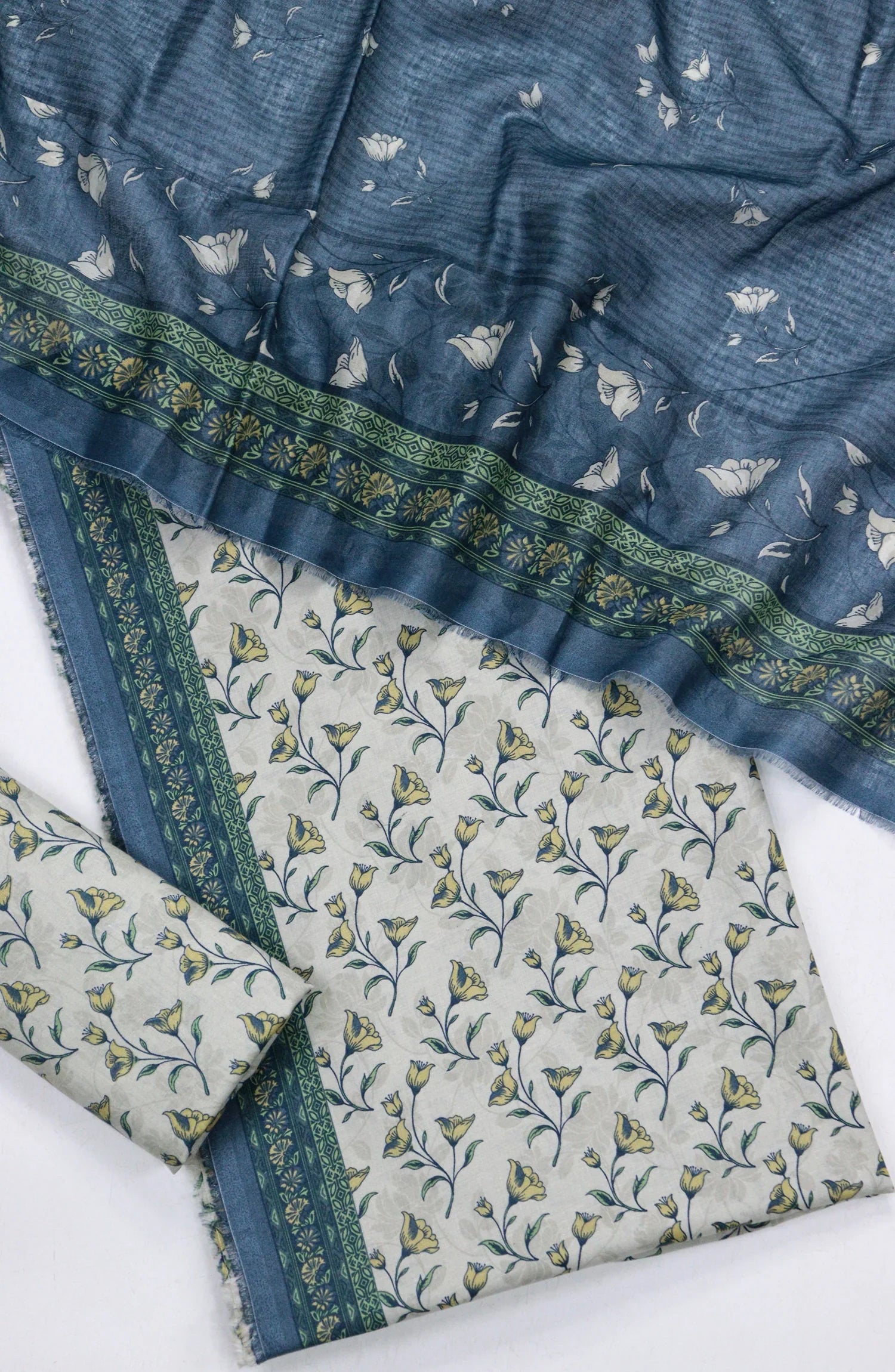 Printed Lawn Unstitched 3 Piece Suit